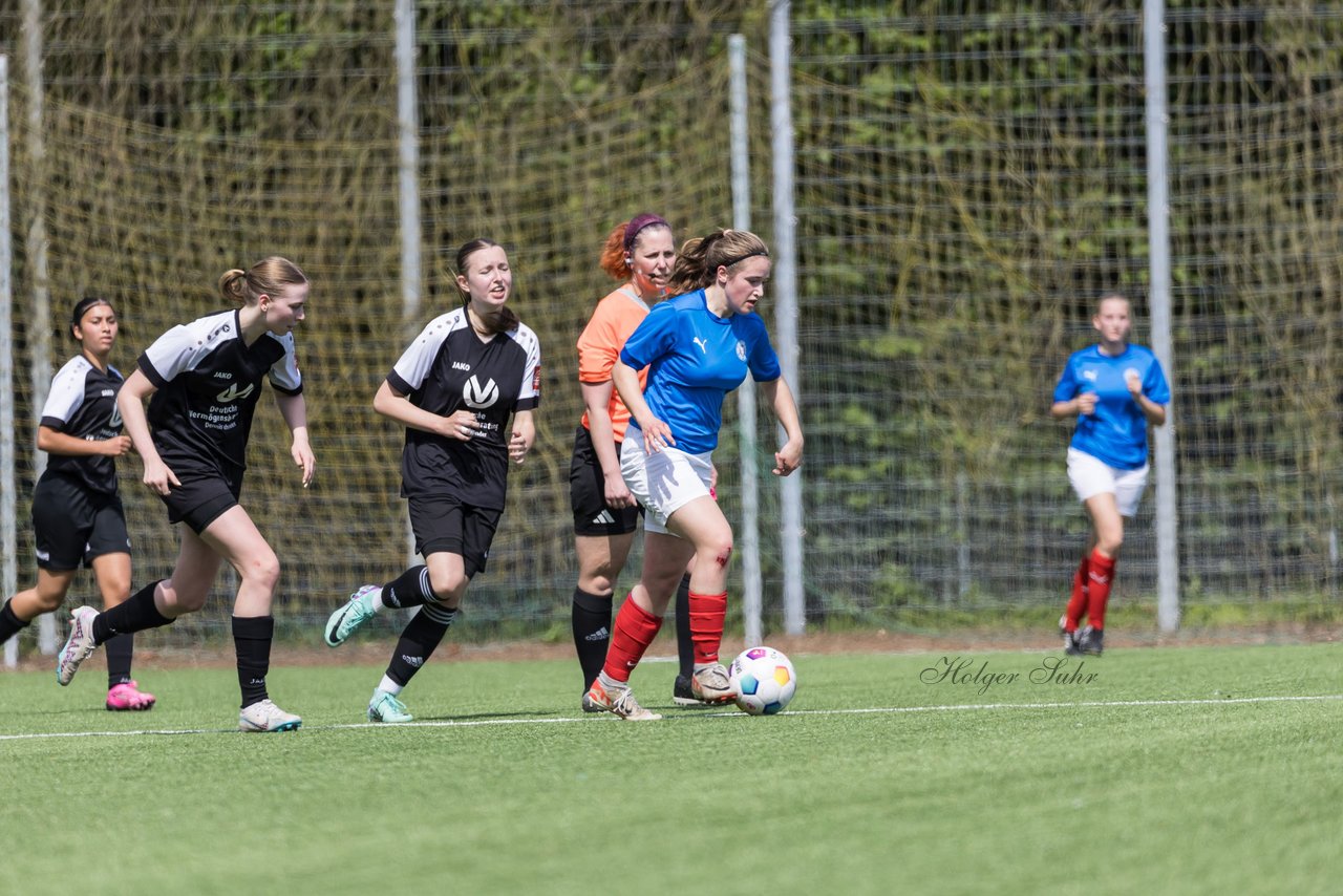 Bild 92 - wBJ SH-Pokalfinale  Holstein-Kiel - SV Viktoria : Ergebnis: 1:0